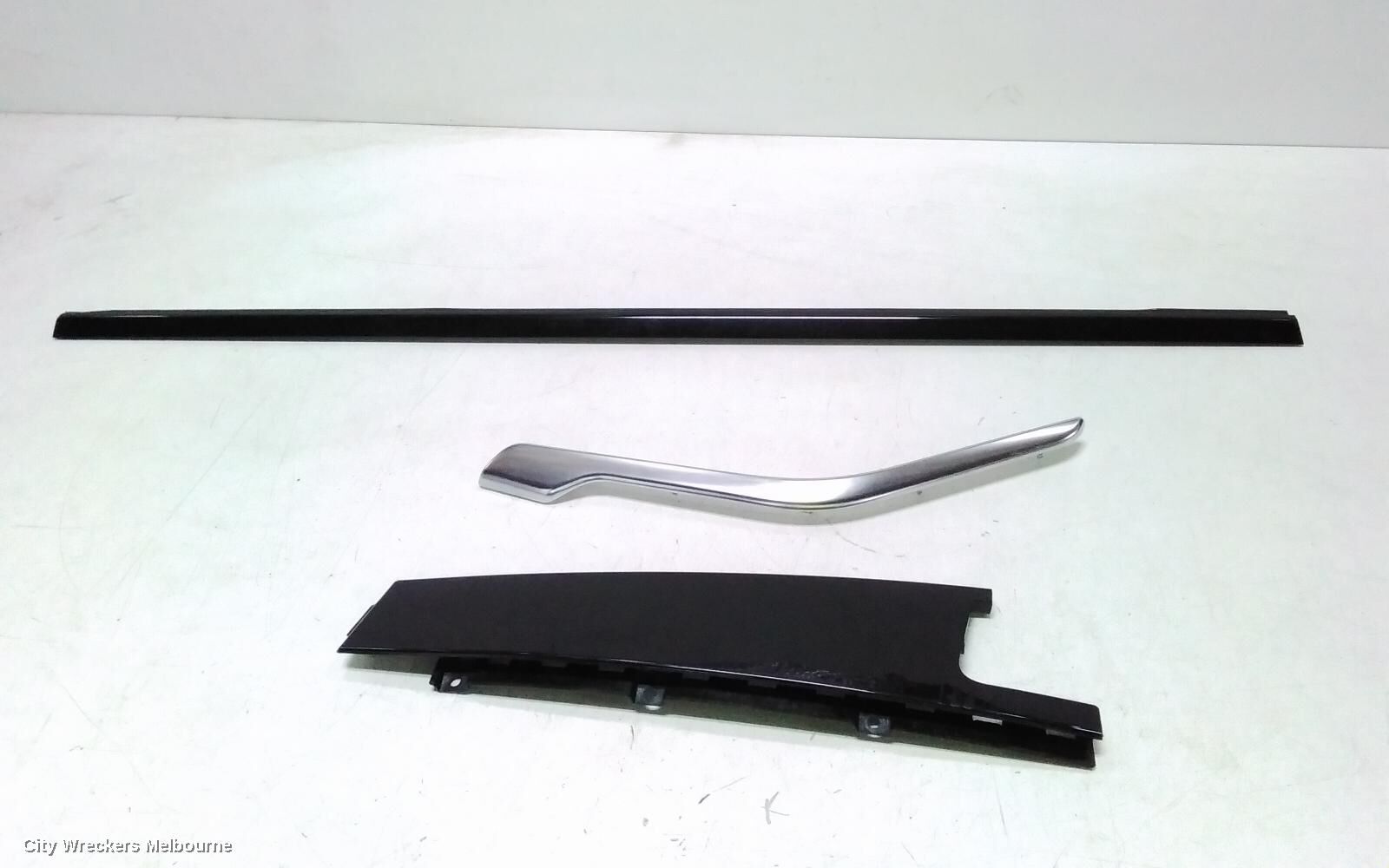 MERCEDES A CLASS 2014 Body/Door Mould