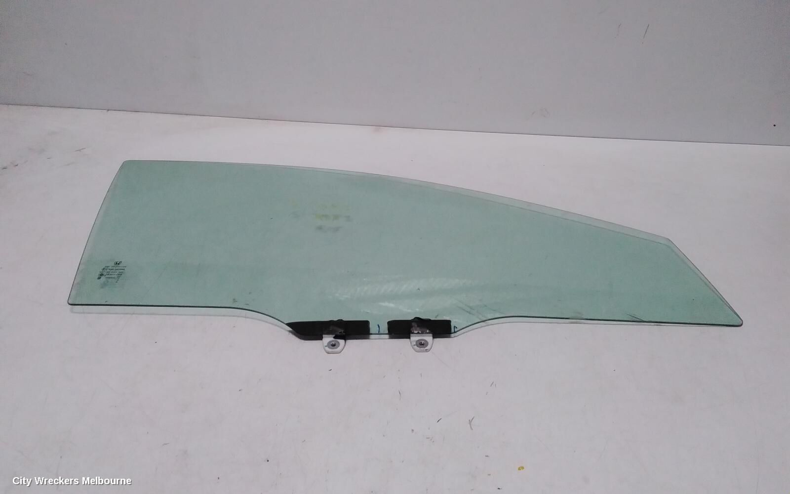 HONDA CRV 2019 Right Front Door Window