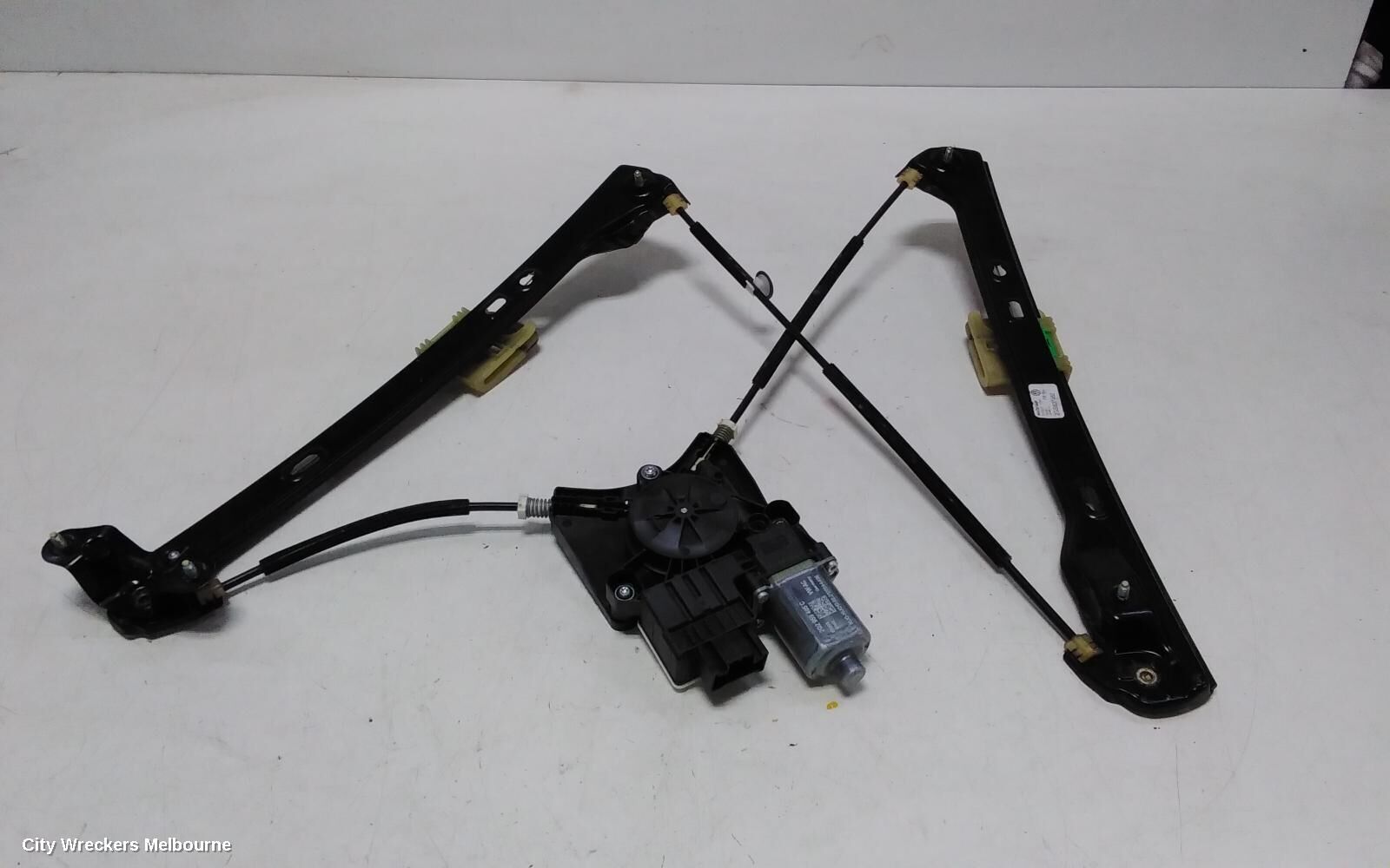 VOLKSWAGEN POLO 2019 Right Front Window Reg/Motor