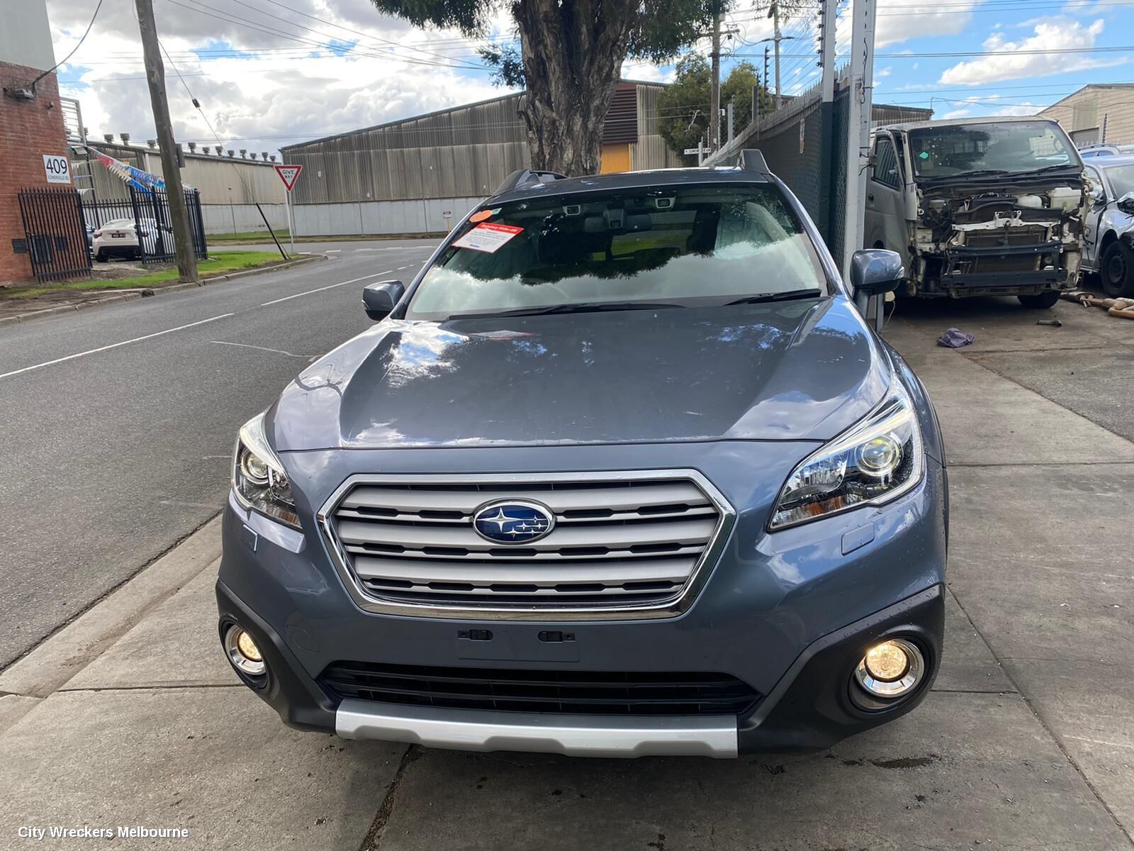 SUBARU OUTBACK 2017 Overflow Bottle