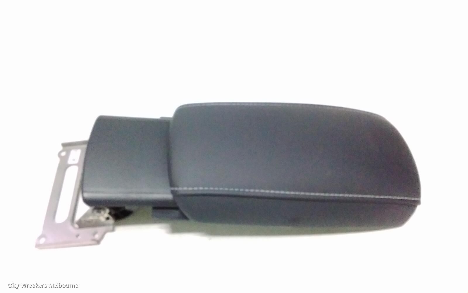 TOYOTA COROLLA 2019 Console