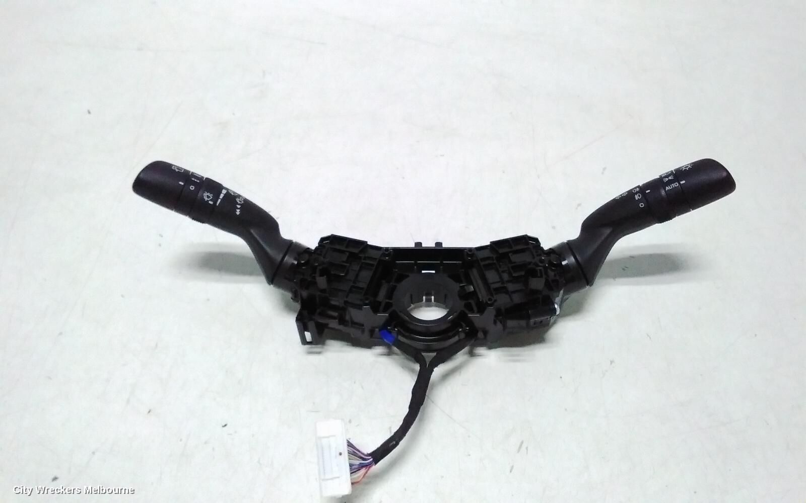 TOYOTA COROLLA 2019 Combination Switch