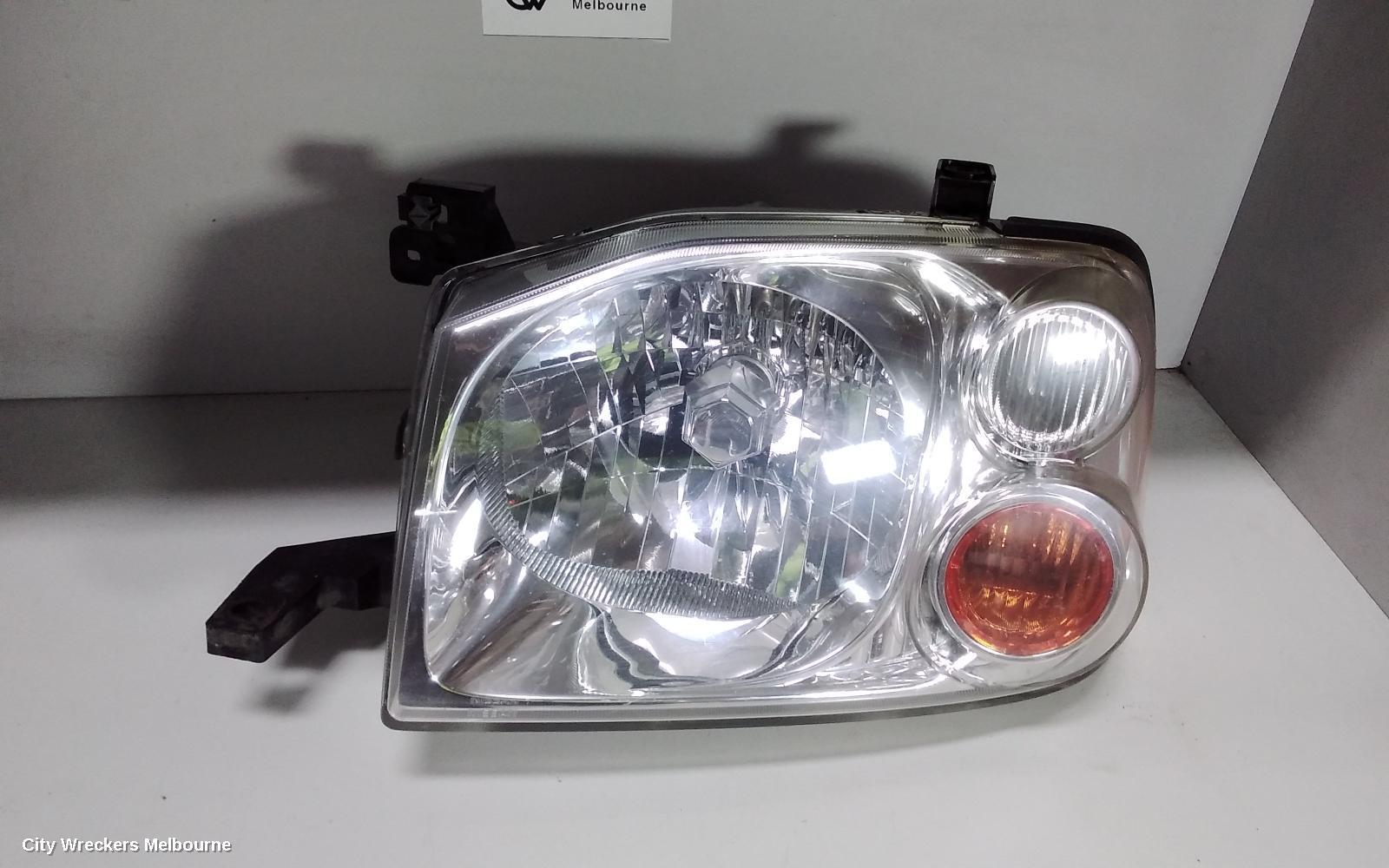 NISSAN NAVARA 2015 Left Headlamp