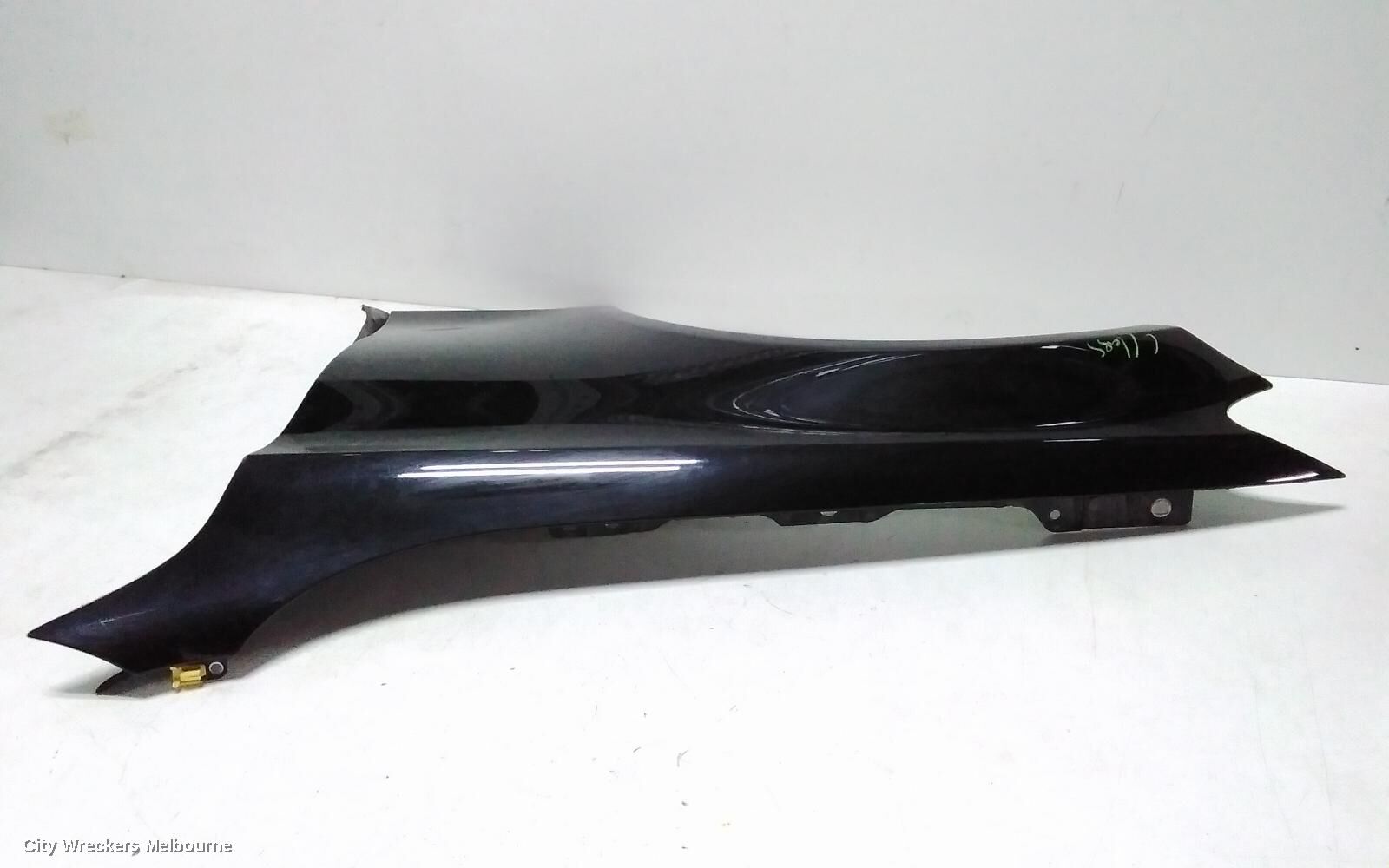 MERCEDES C CLASS 2010 Left Guard