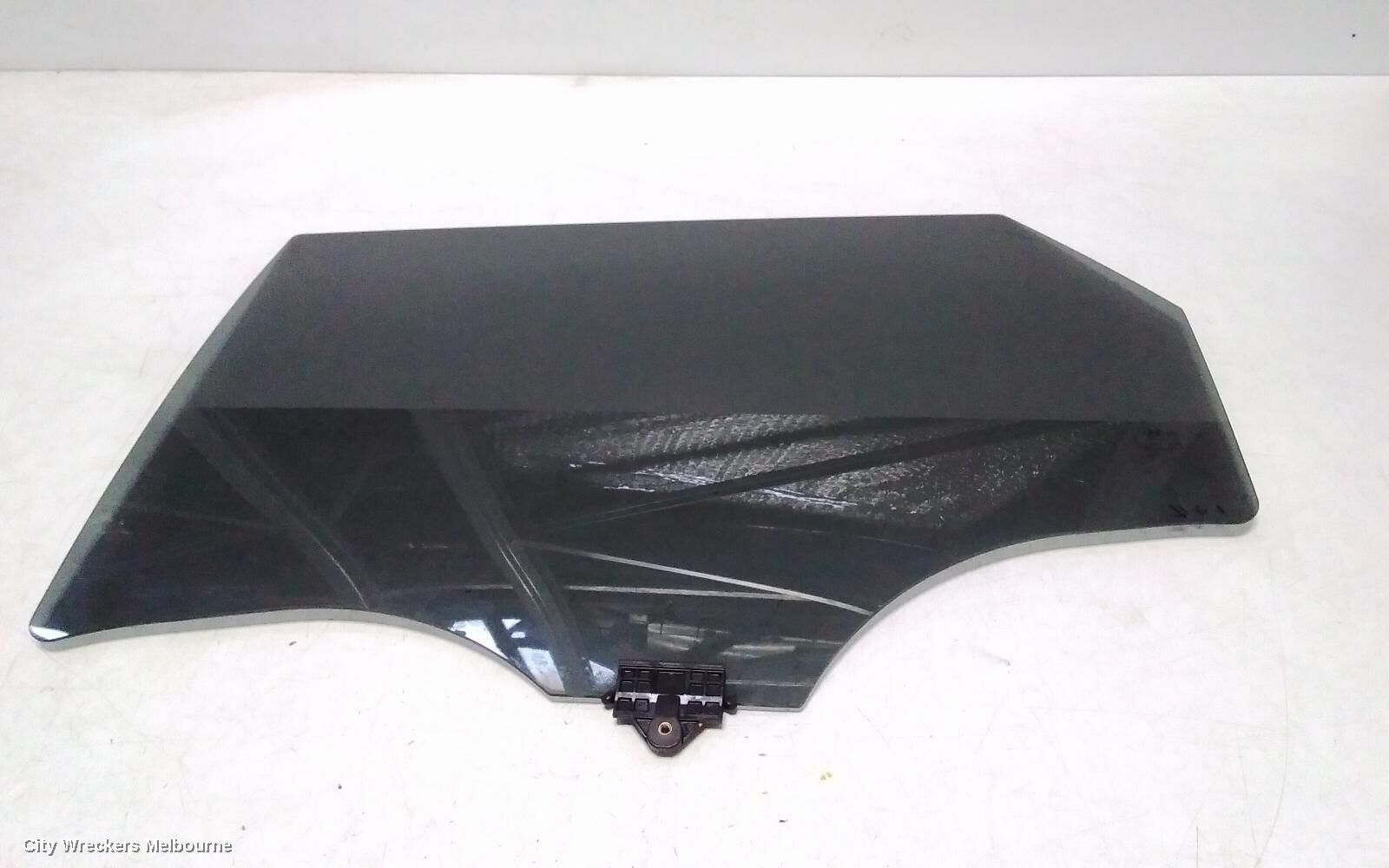HYUNDAI TUCSON 2022 Left Rear Door Window