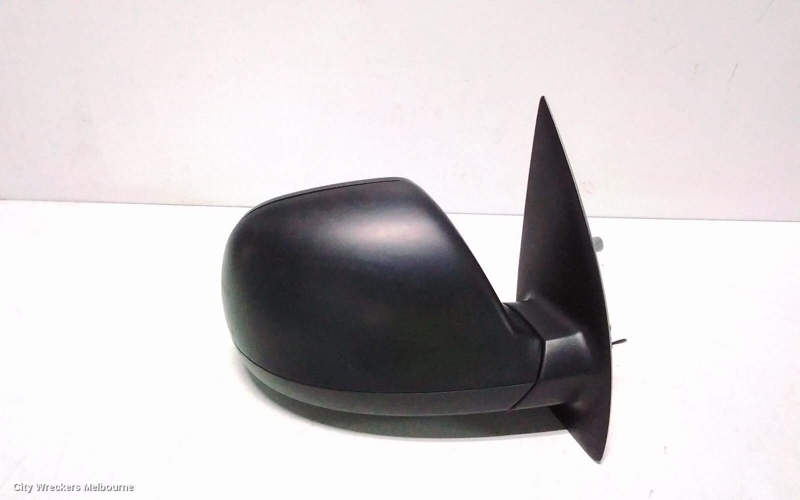 VOLKSWAGEN AMAROK 2014 Right Door Mirror