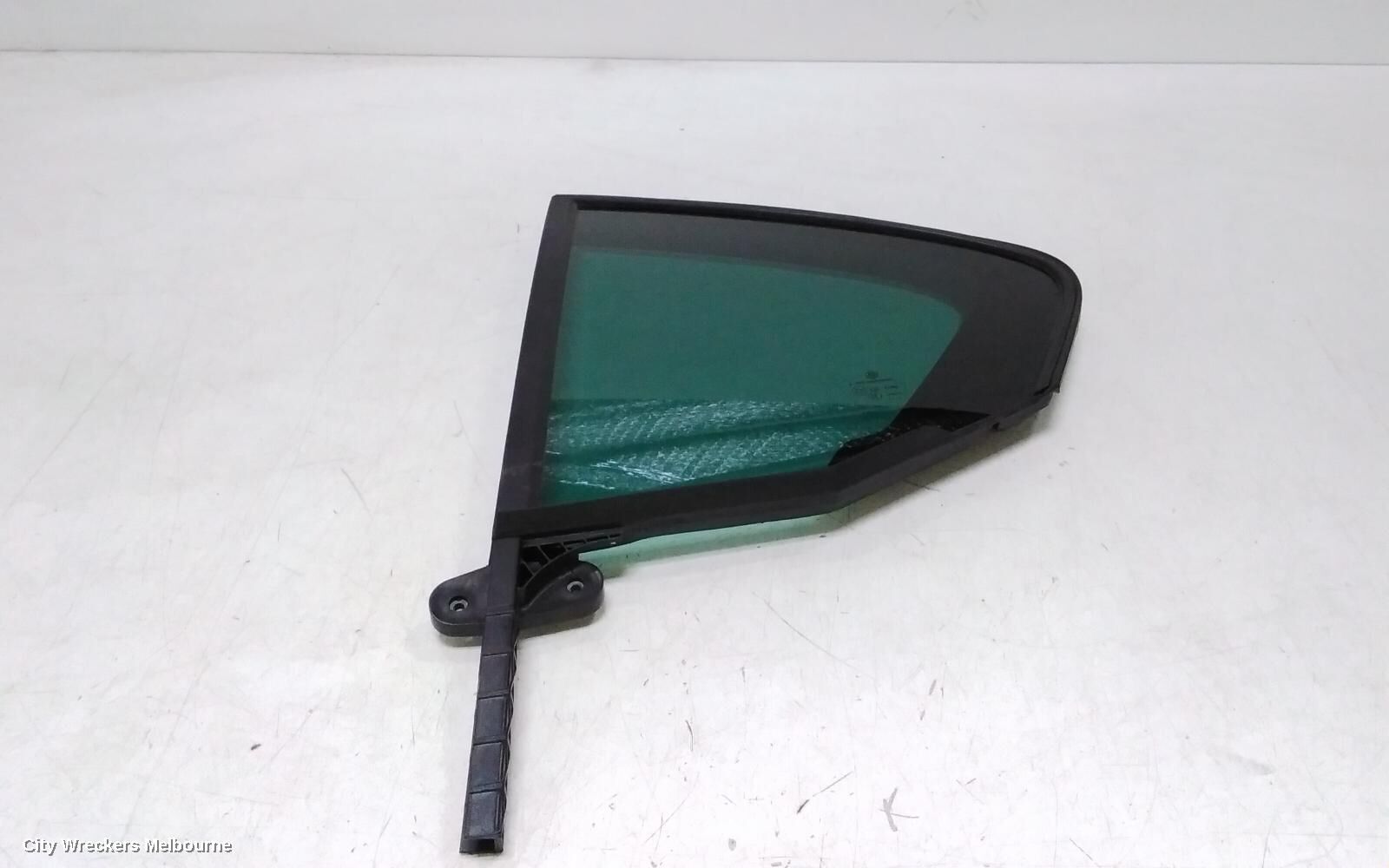 VOLKSWAGEN PASSAT 2022 Left Rear 1/4 Door Glass