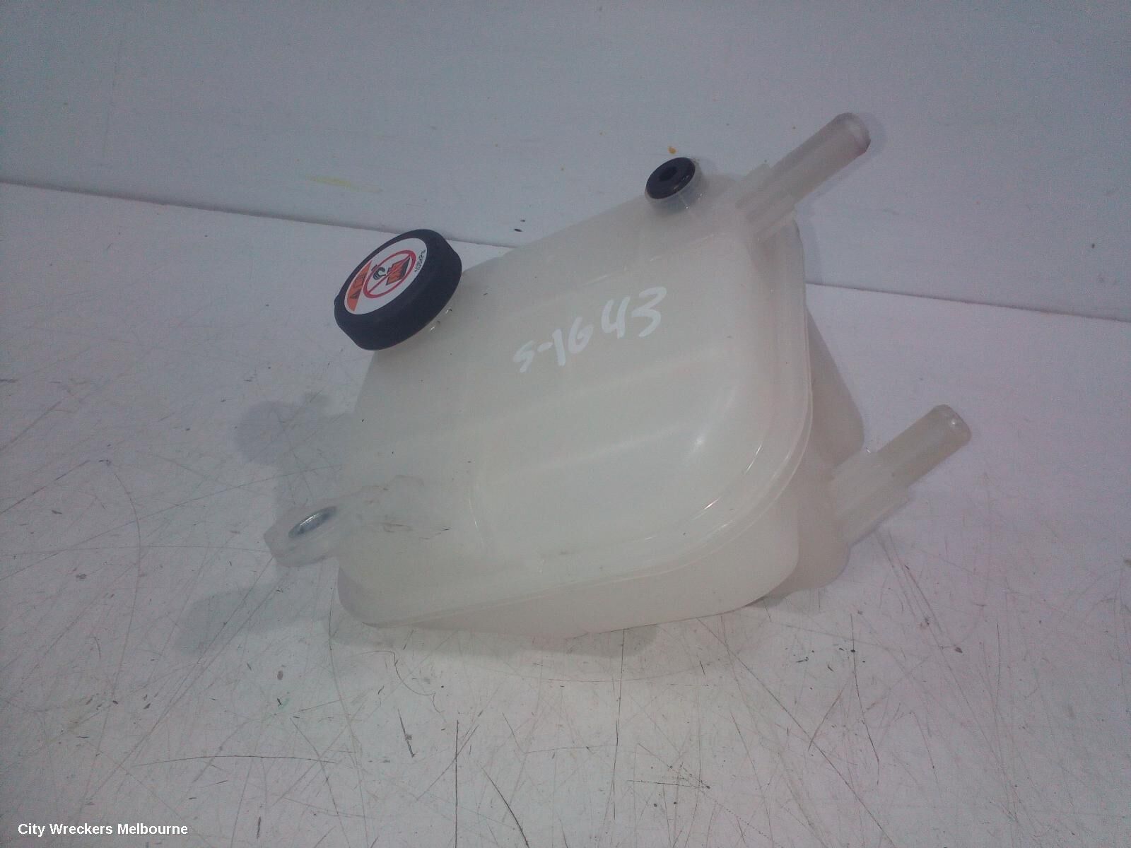 TOYOTA COROLLA 2019 Overflow Bottle