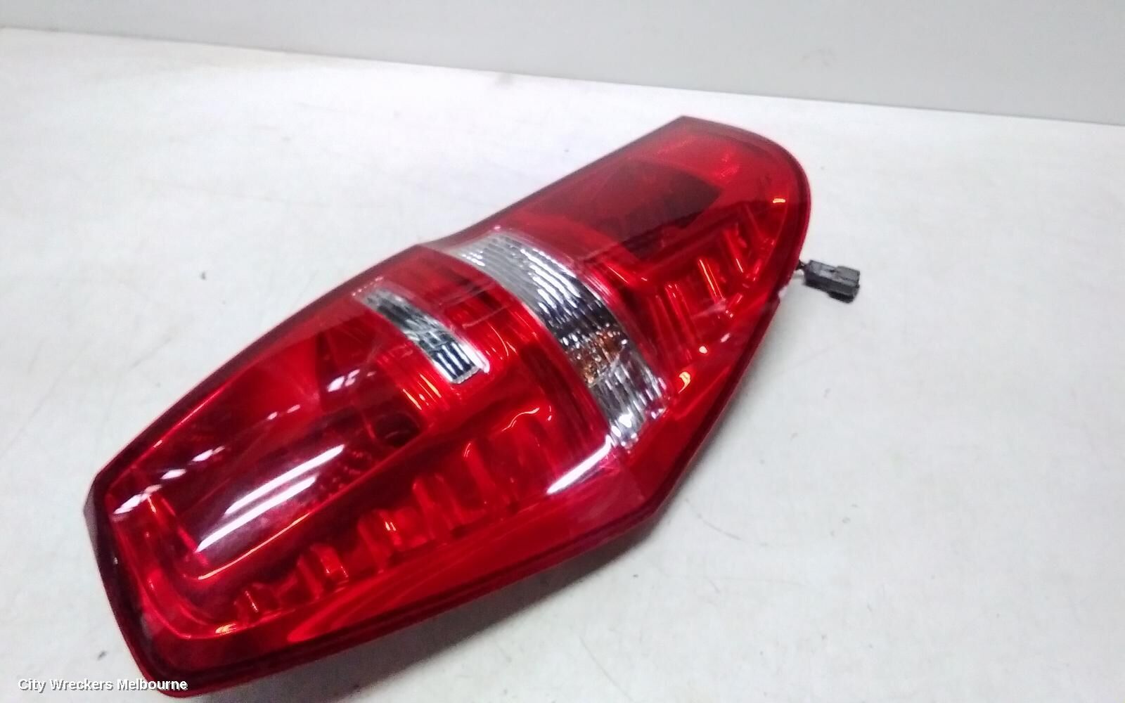 HYUNDAI ILOAD/IMAX 2012 Left Taillight