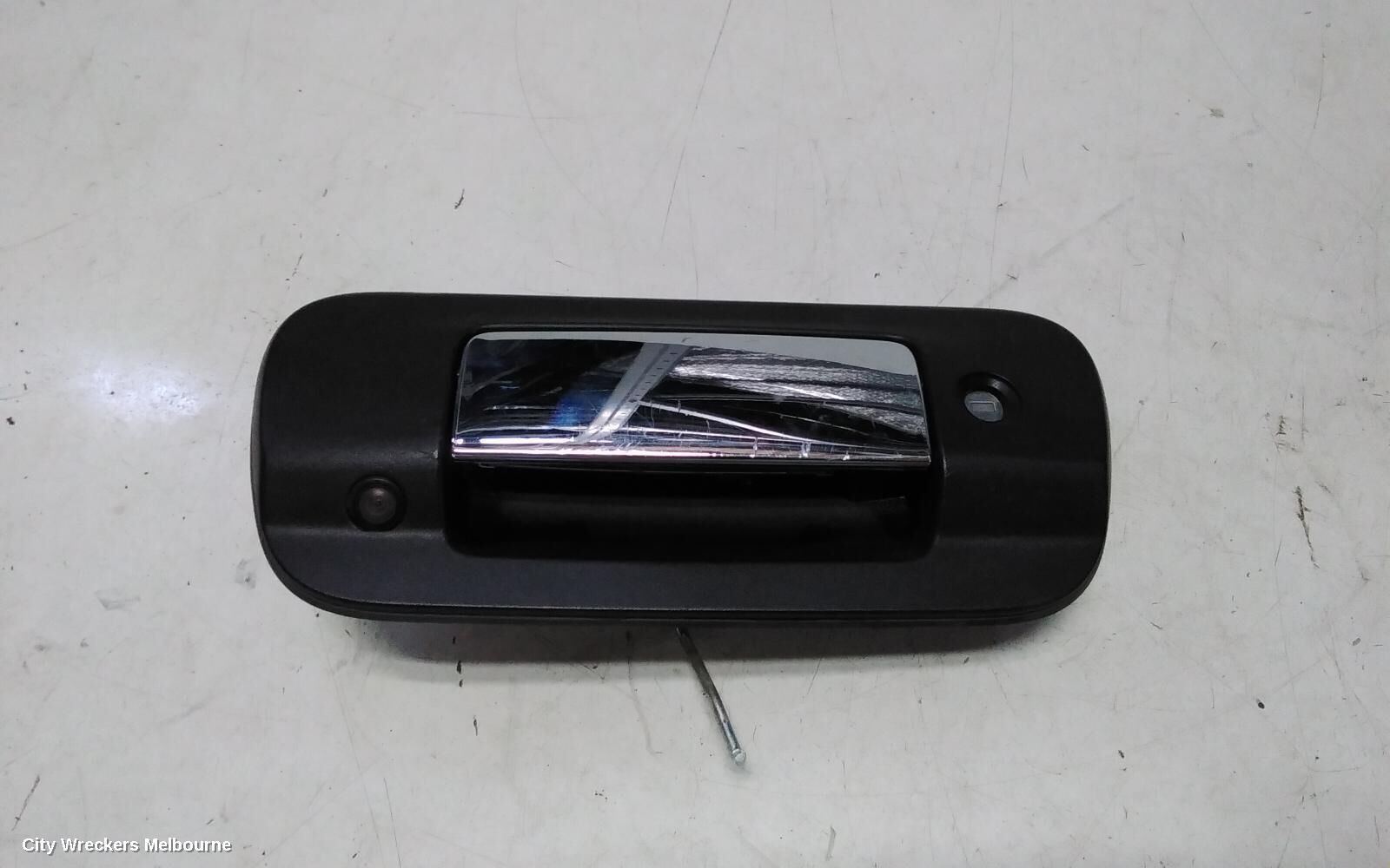 HOLDEN COLORADO 2017 Tailgate Handle
