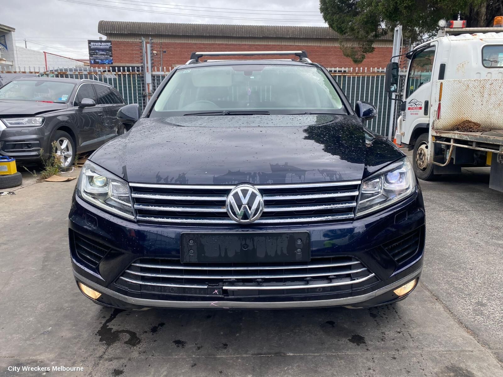 VOLKSWAGEN TOUAREG 2016 Air Ride Compressor