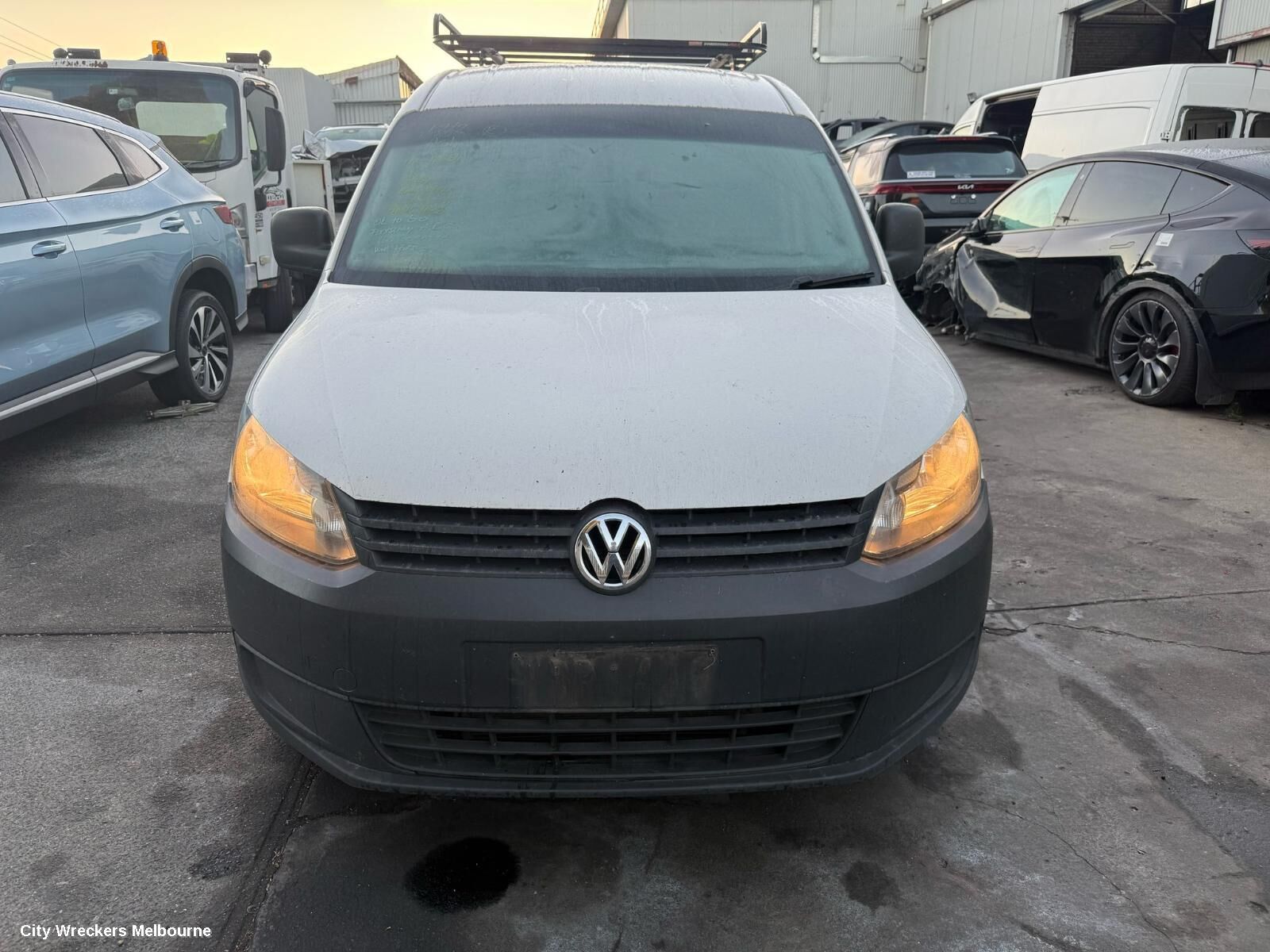 VOLKSWAGEN CADDY 2014 Wiper Motor