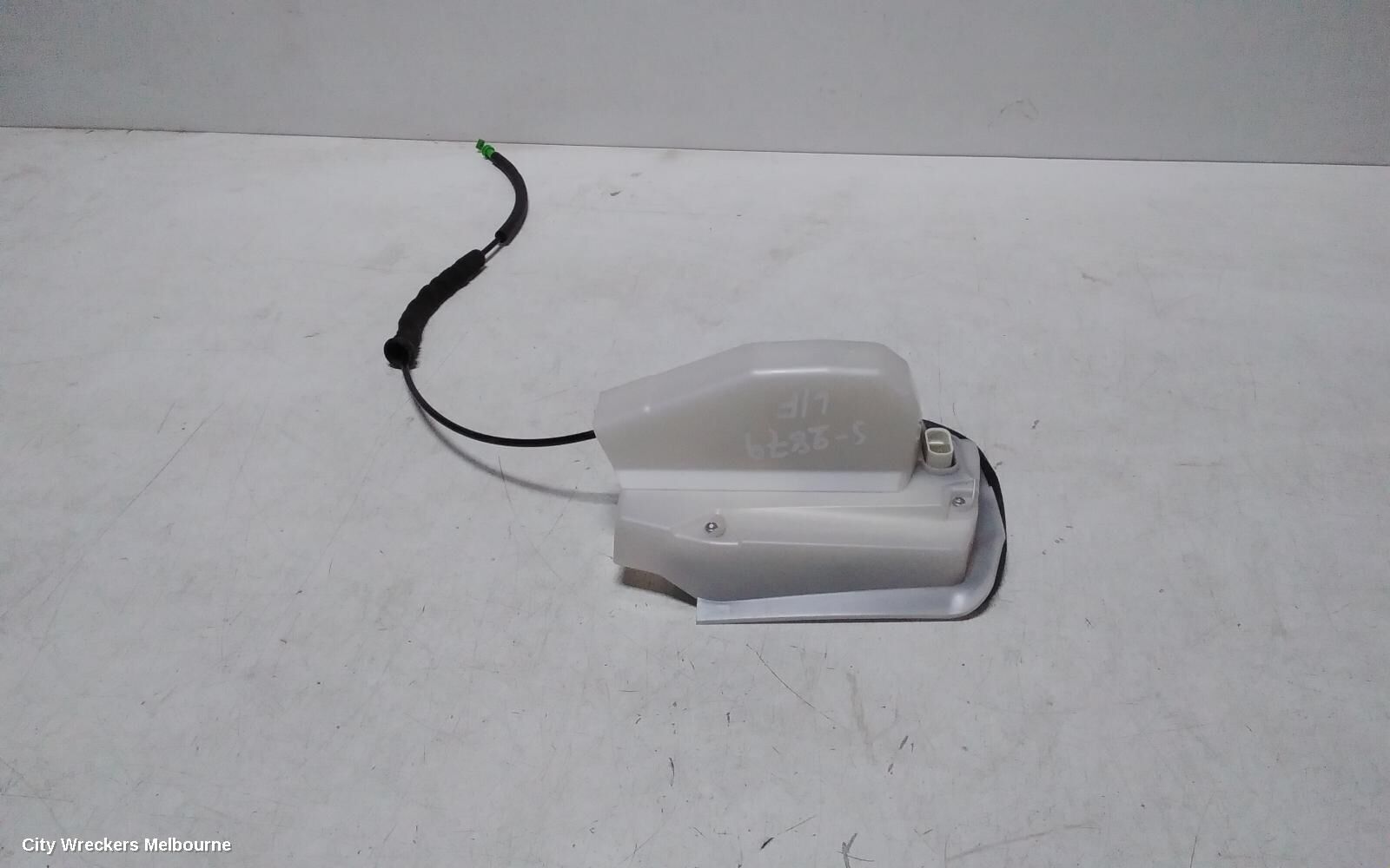 TESLA MODEL Y 2023 Door/Boot/Gate Lock