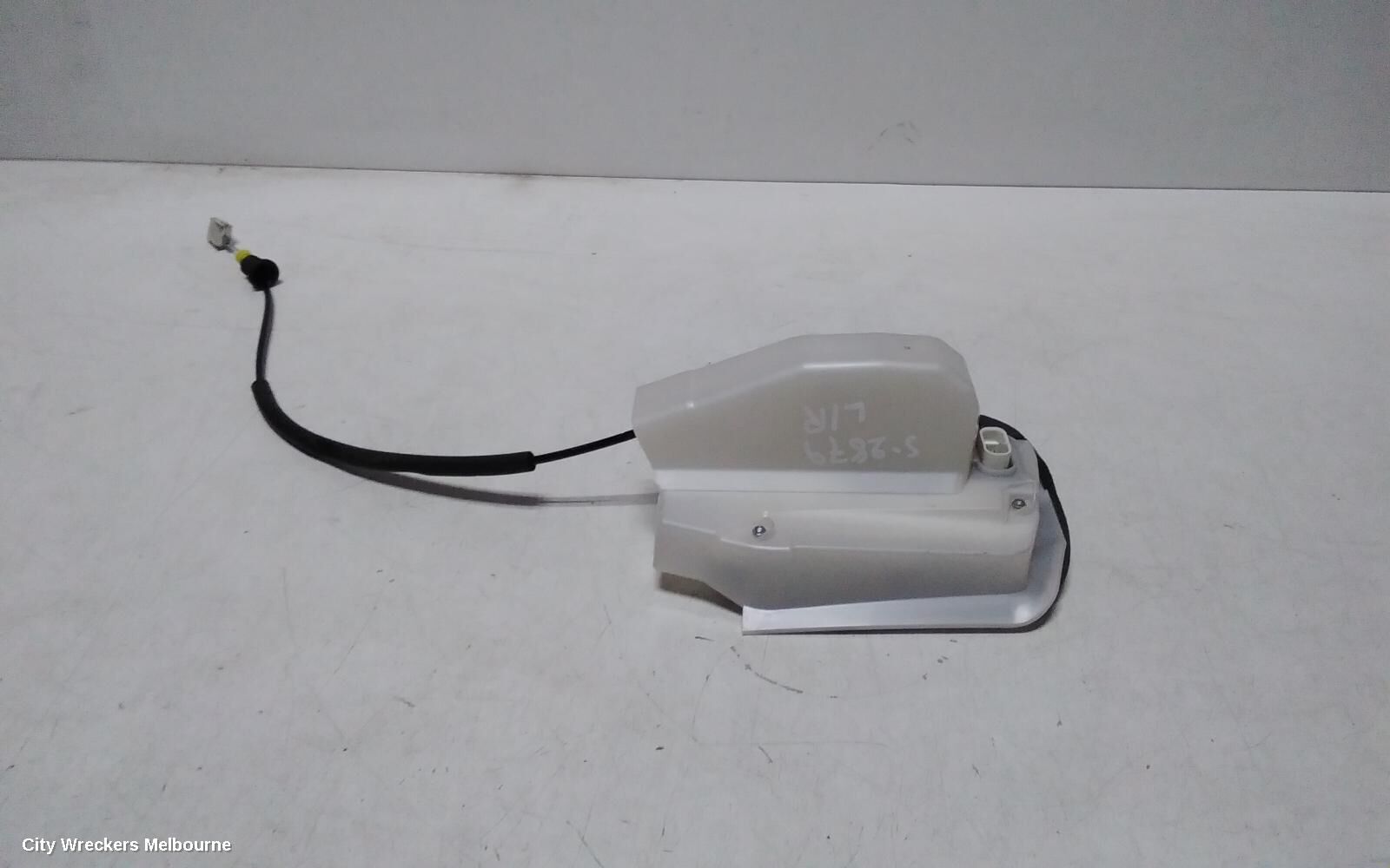TESLA MODEL Y 2023 Door/Boot/Gate Lock
