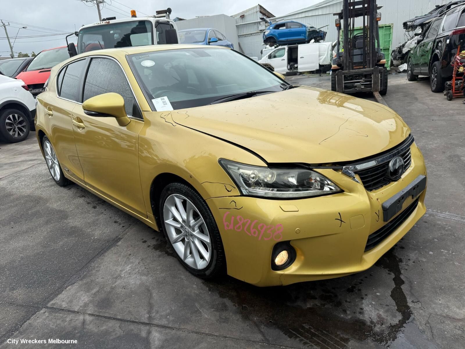 LEXUS CT200H 2011 Left Rear Hub Assembly