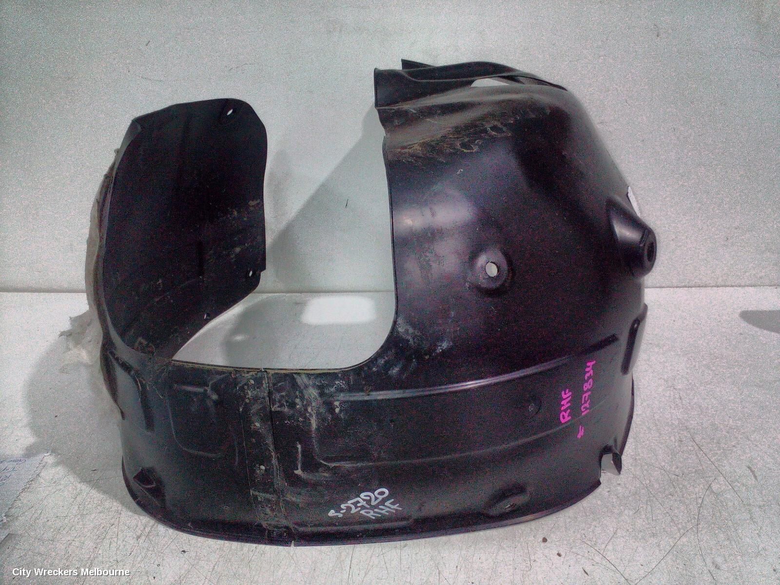 HYUNDAI TUCSON 2021 Right Guard Liner