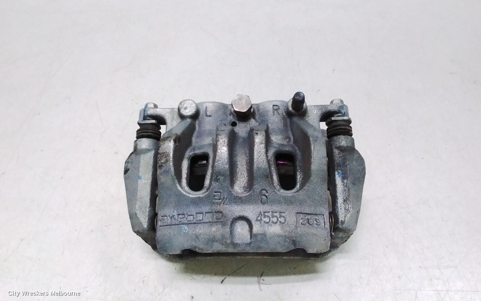 ISUZU DMAX 2022 Caliper