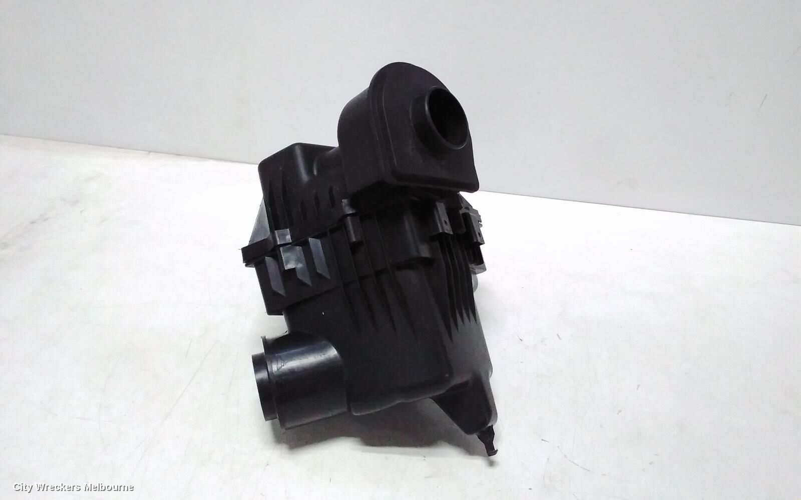 LDV G10 2022 Air Cleaner/Box