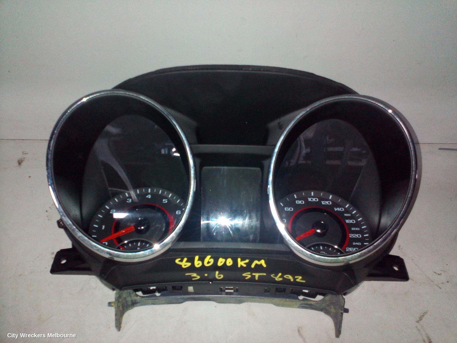 HOLDEN COMMODORE 2015 Speedometer