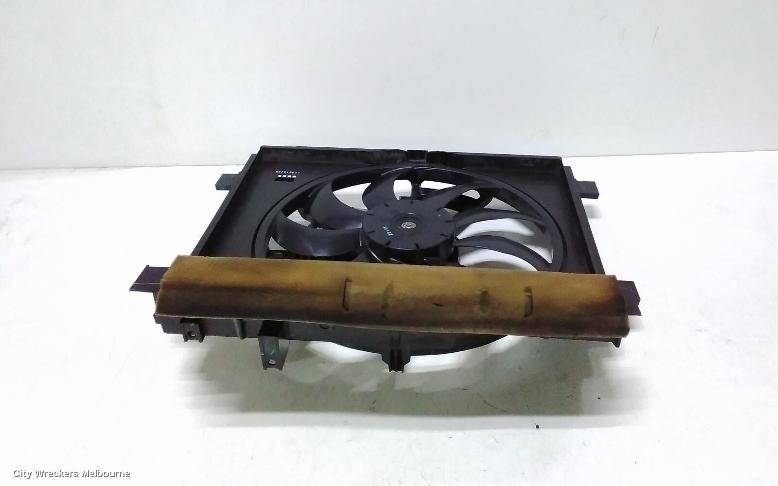NISSAN PULSAR 2015 Fan
