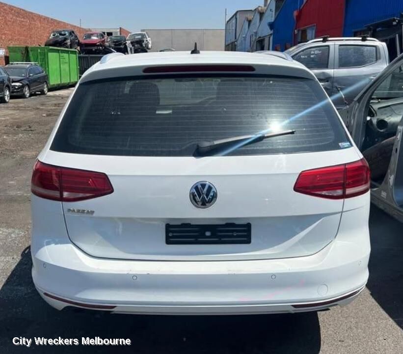 VOLKSWAGEN PASSAT 2019 Bootlid/Tailgate