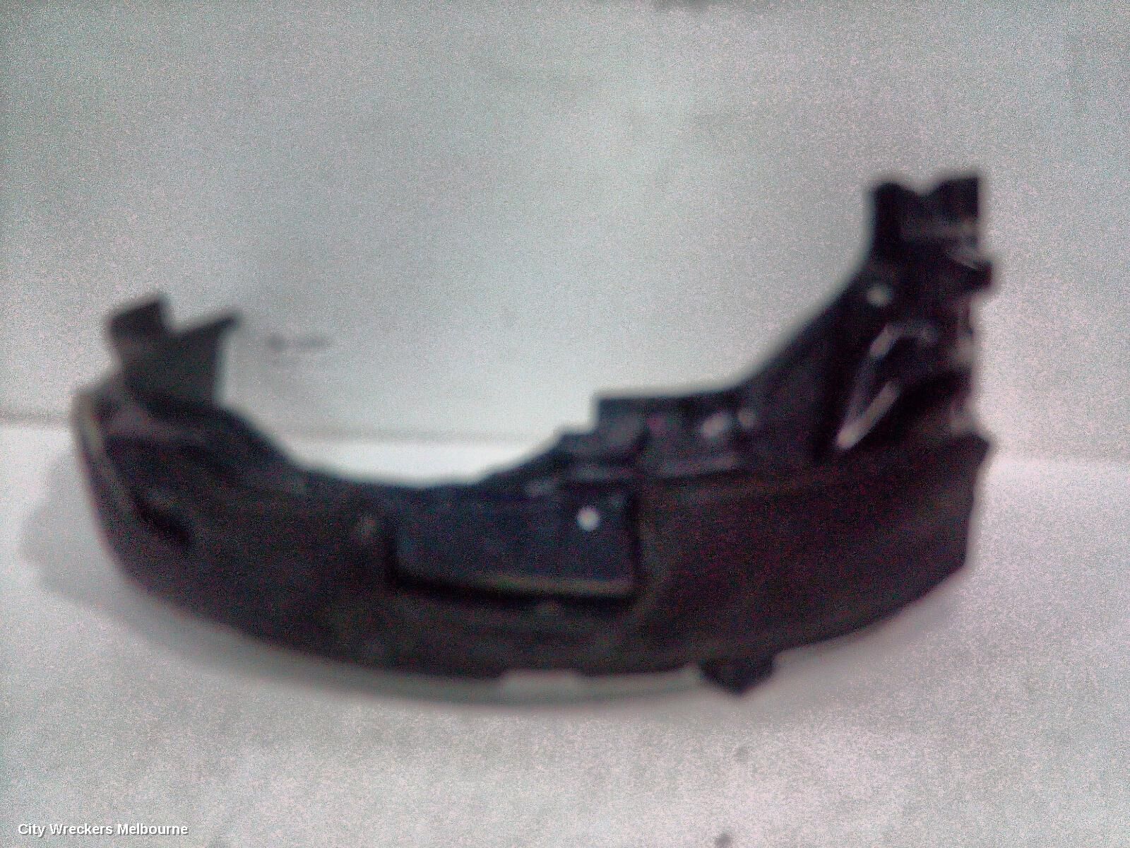 MITSUBISHI OUTLANDER 2020 Right Guard Liner