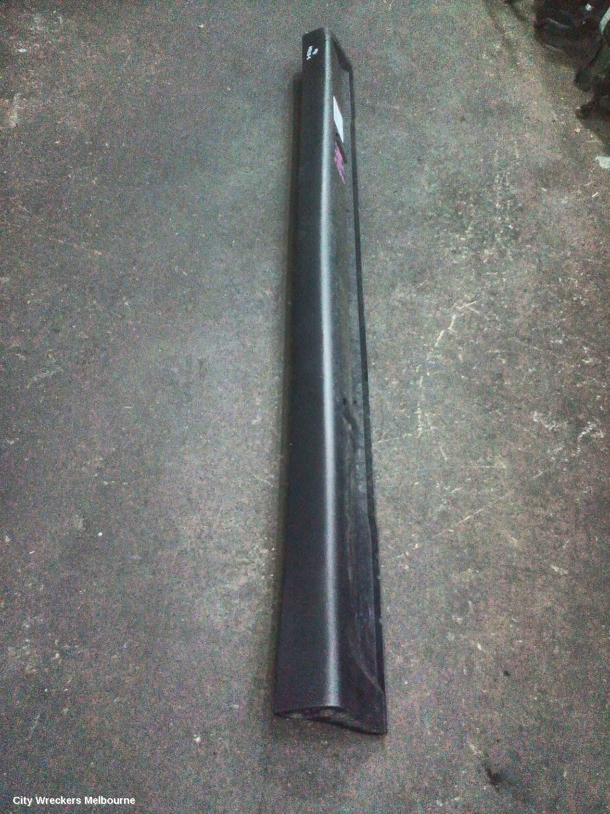 MITSUBISHI OUTLANDER 2020 Side Step/Skirt