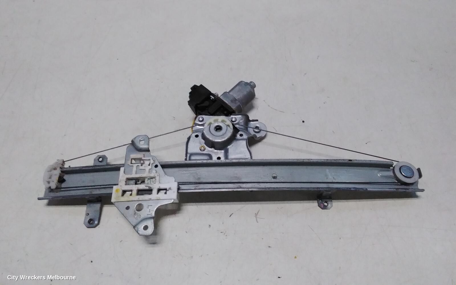NISSAN PULSAR 2013 Left Front Window Reg/Motor