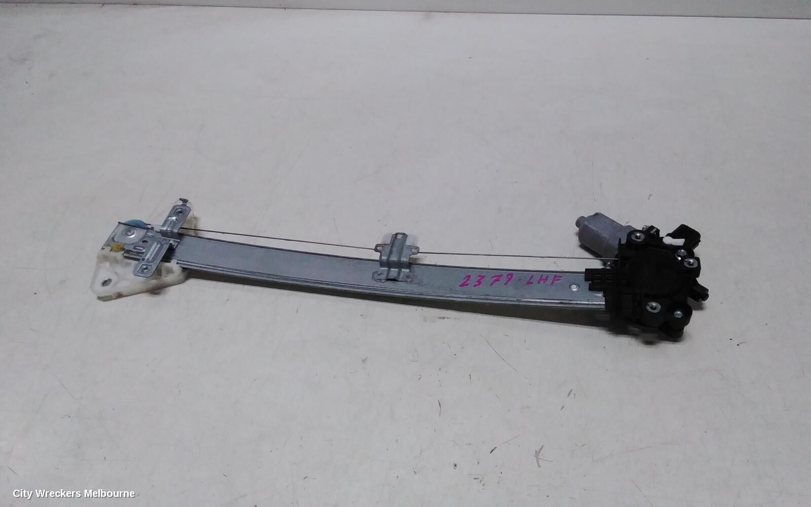 SUBARU LEVORG 2017 Left Front Window Reg/Motor