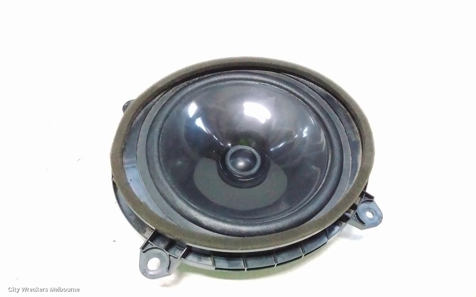 LEXUS IS SERIES 2015 SPEAKER