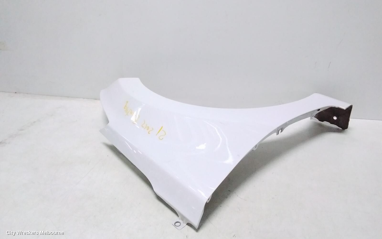 HYUNDAI ELANTRA 2013 Right Guard