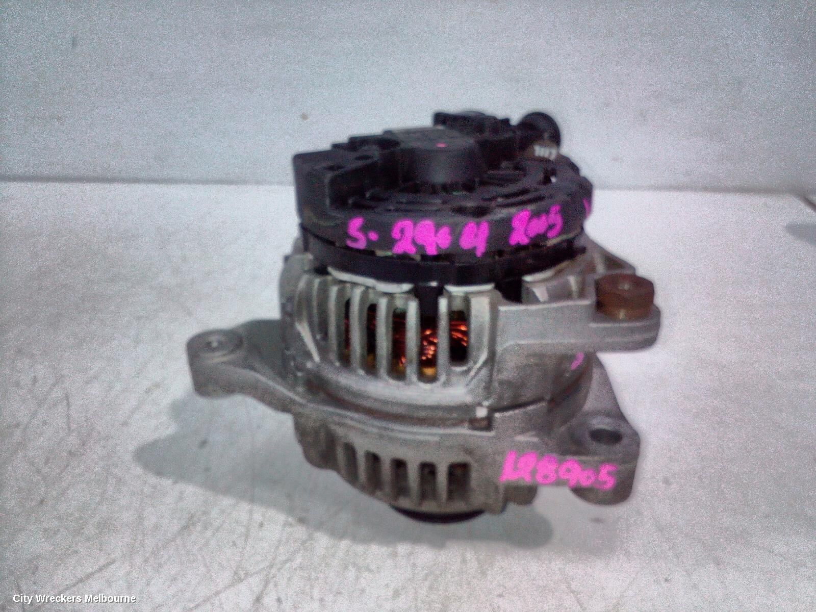 TOYOTA CAMRY 2005 Alternator
