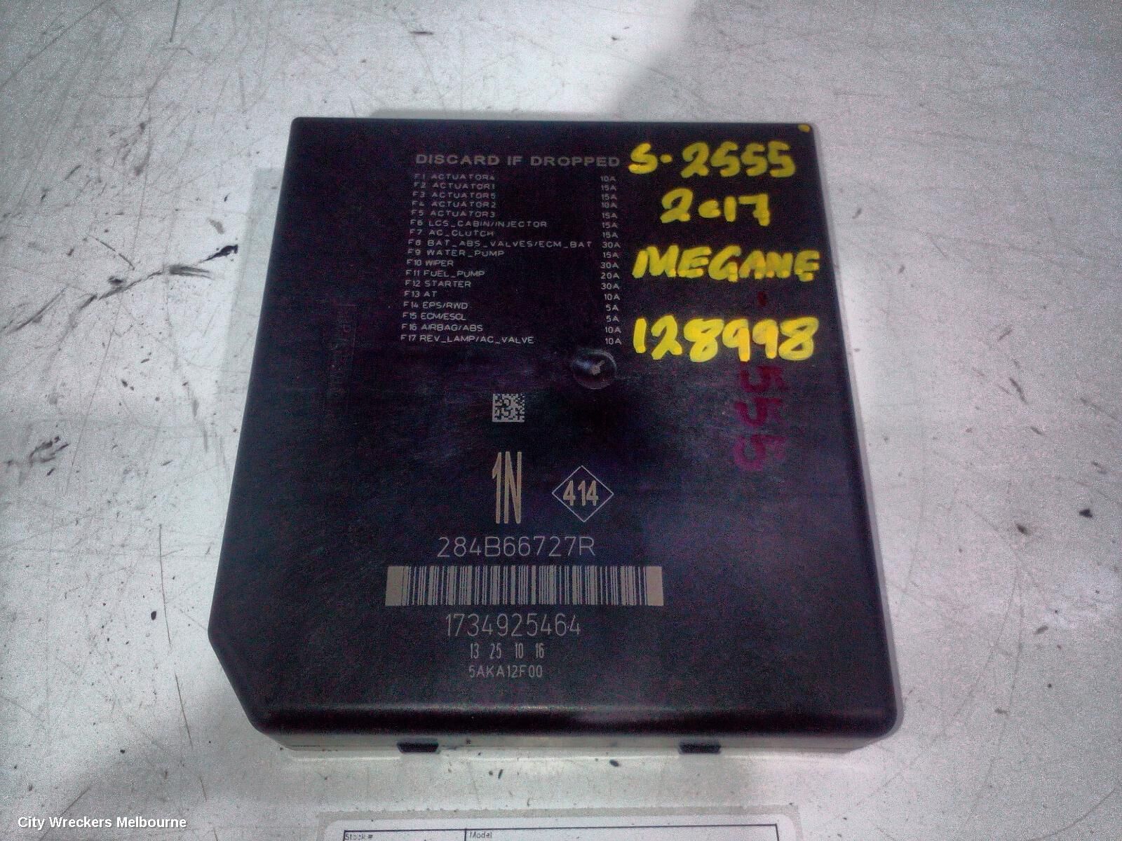 RENAULT MEGANE 2017 Fuse Box