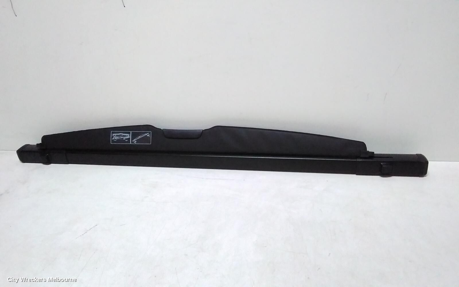 TOYOTA KLUGER 2014 Parcel Shelf