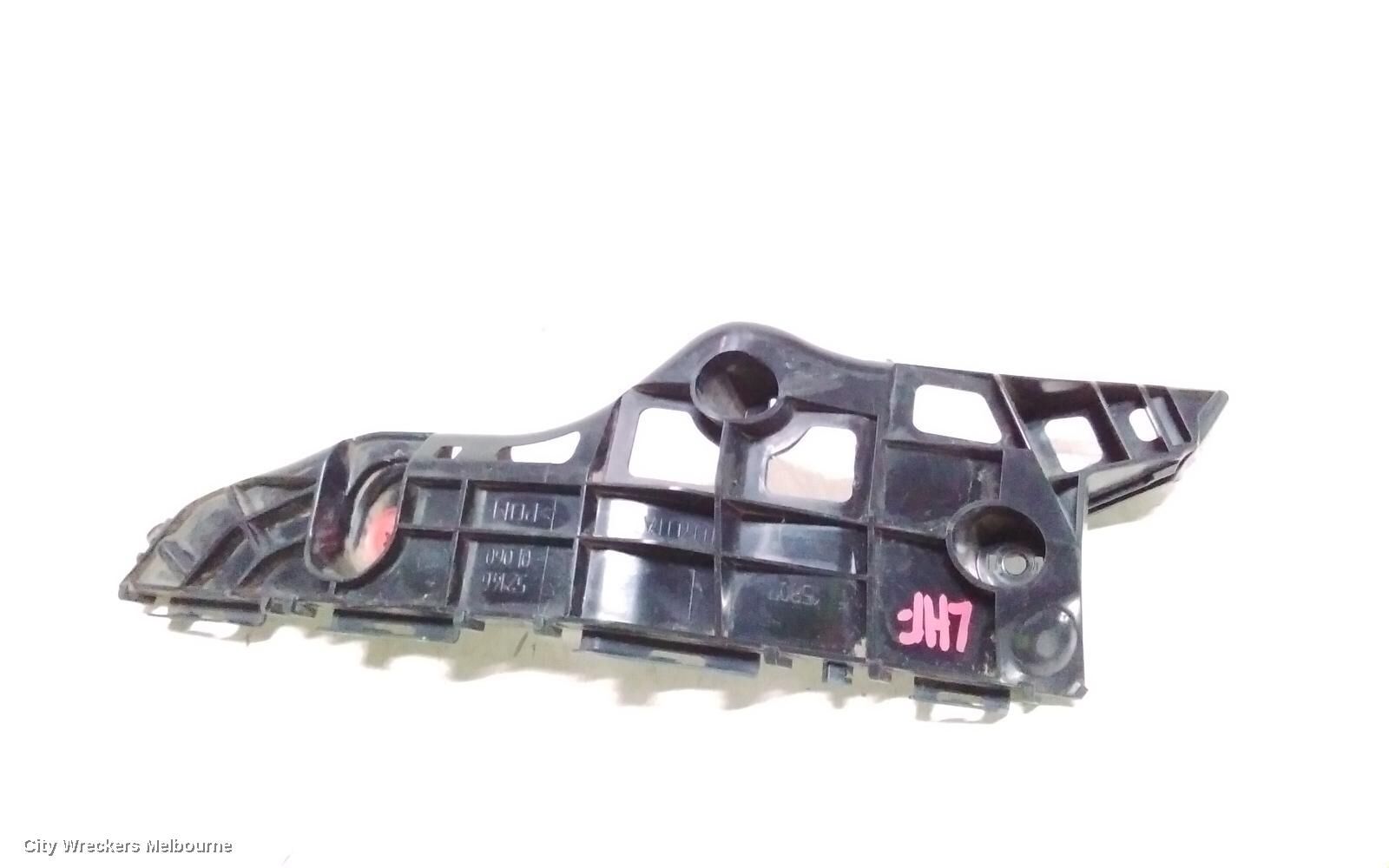 TOYOTA KLUGER 2014 Misc Bracket