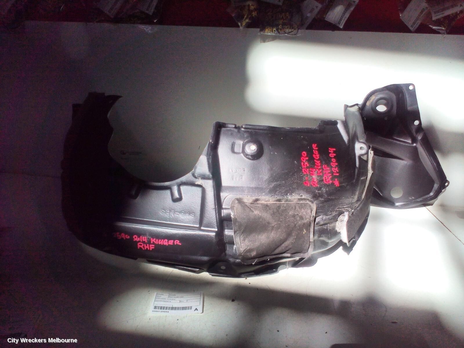 TOYOTA KLUGER 2014 Right Guard Liner