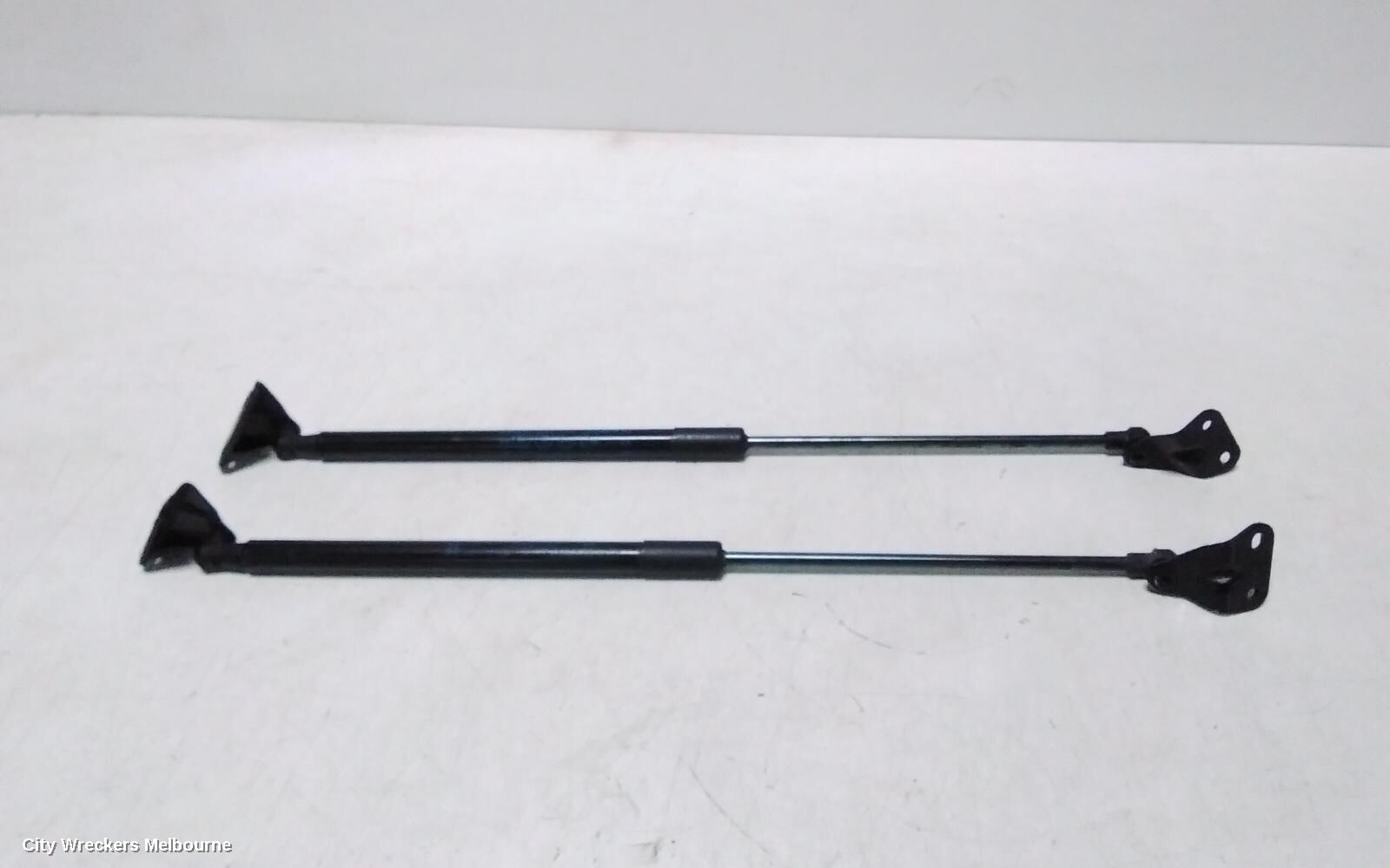 TOYOTA C-HR 2018 Hatch Strut