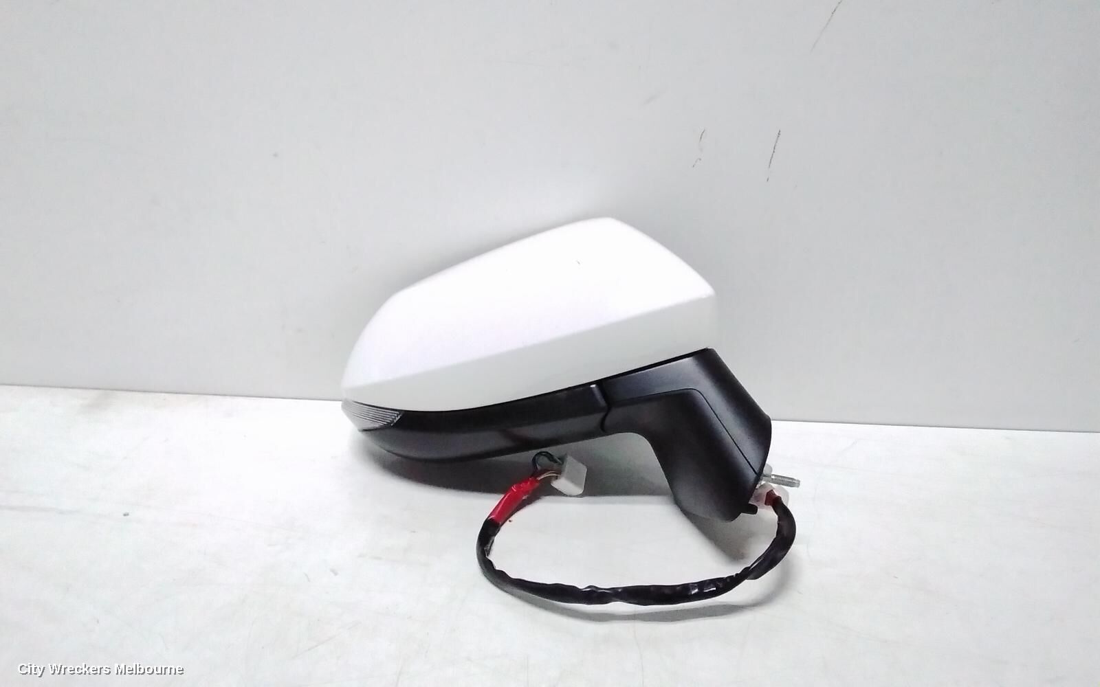 TOYOTA COROLLA 2019 Right Door Mirror