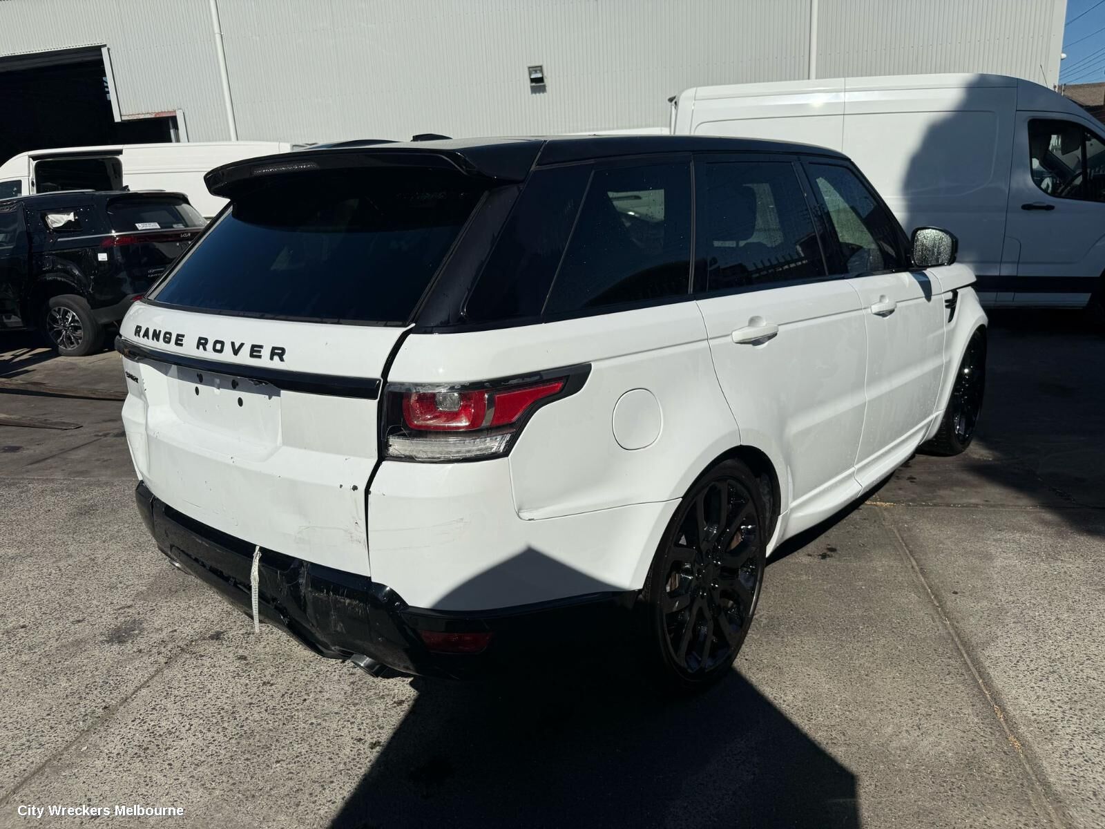 LAND ROVER RANGEROVER SPORT 2015 Antenna