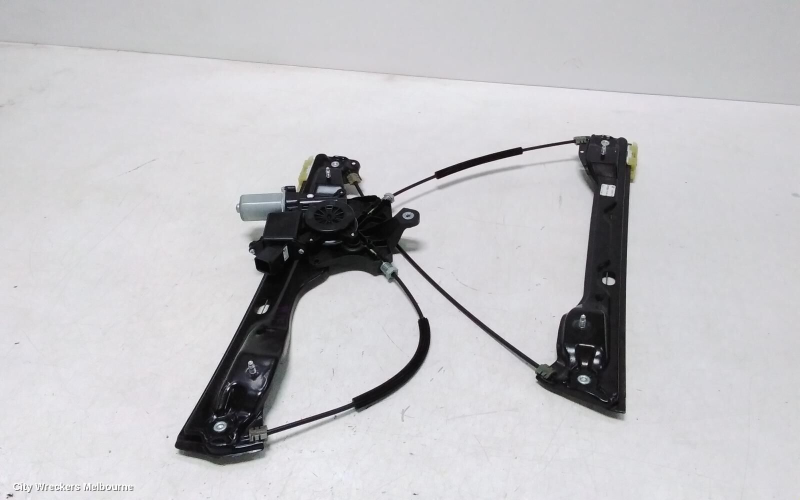 HOLDEN ASTRA 2017 Right Front Window Reg/Motor