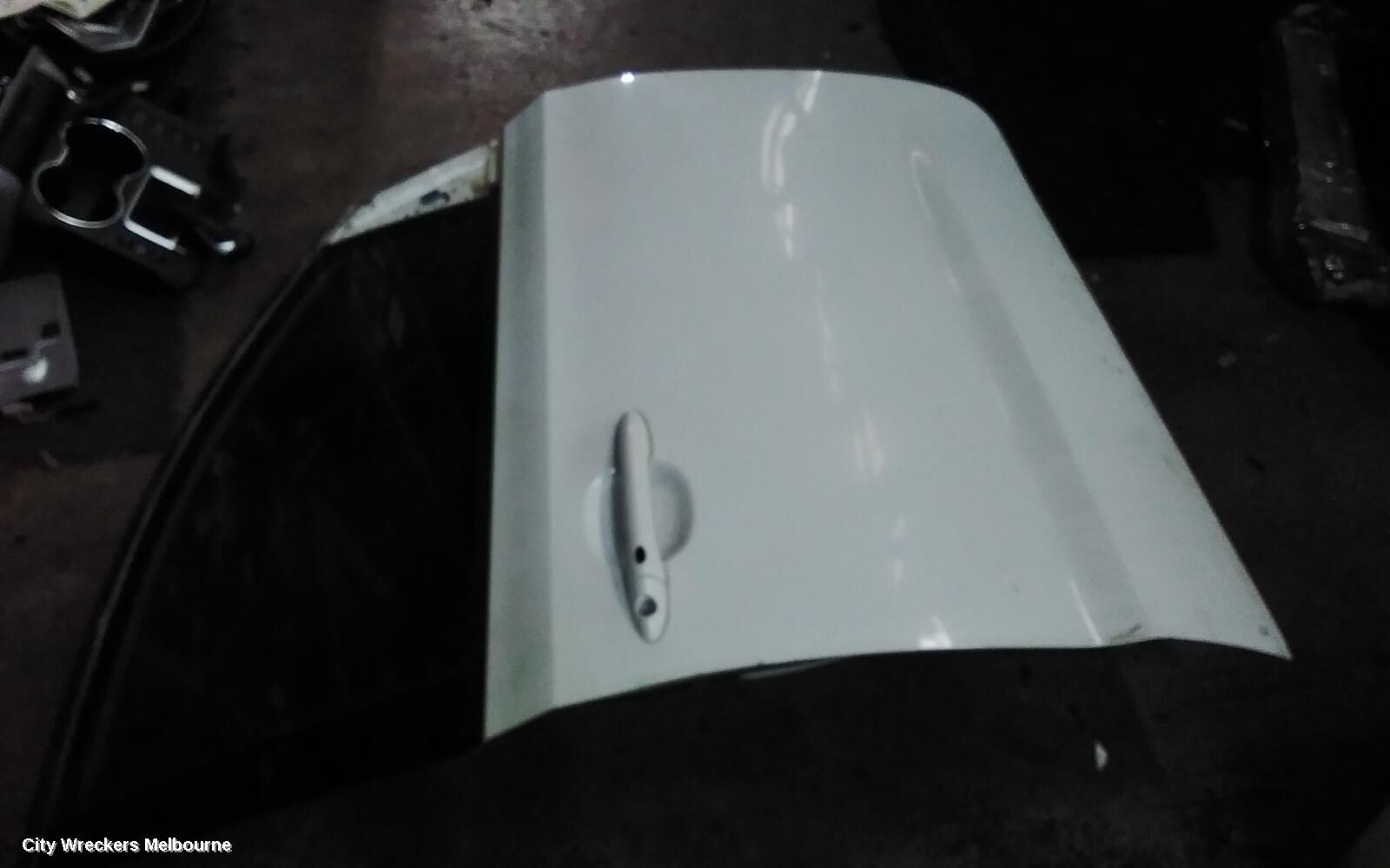 KIA CARNIVAL/GRAND CARNIVAL 2017 Right Front Door