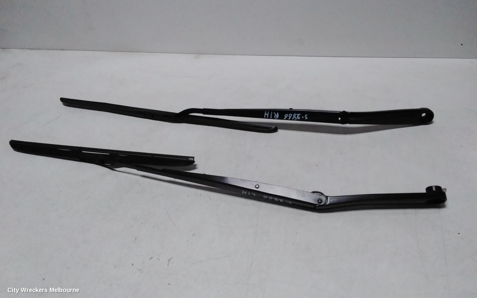 KIA CARNIVAL/GRAND CARNIVAL 2022 Wiper Arm
