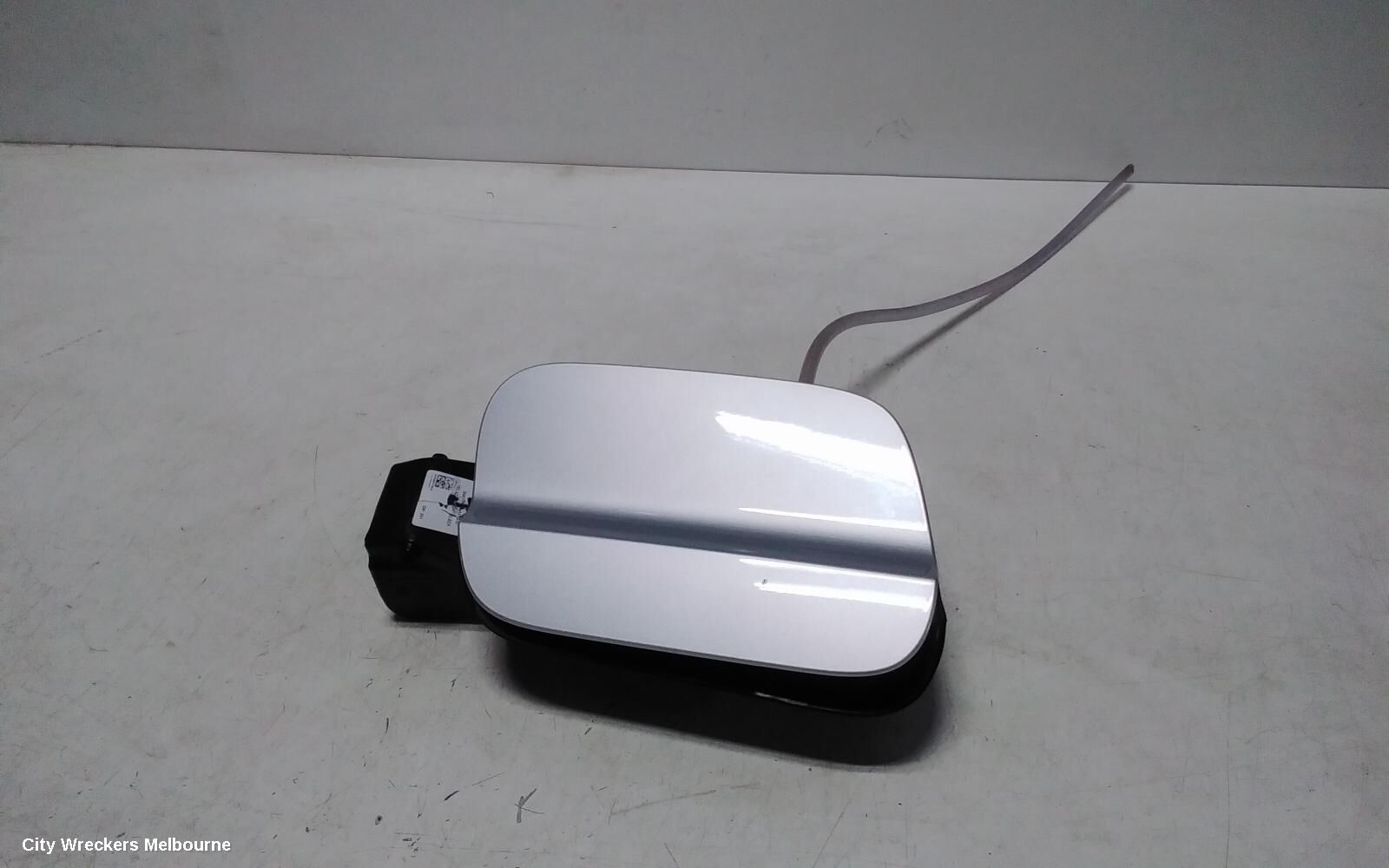VOLKSWAGEN TIGUAN 2023 Fuel Door / Filler