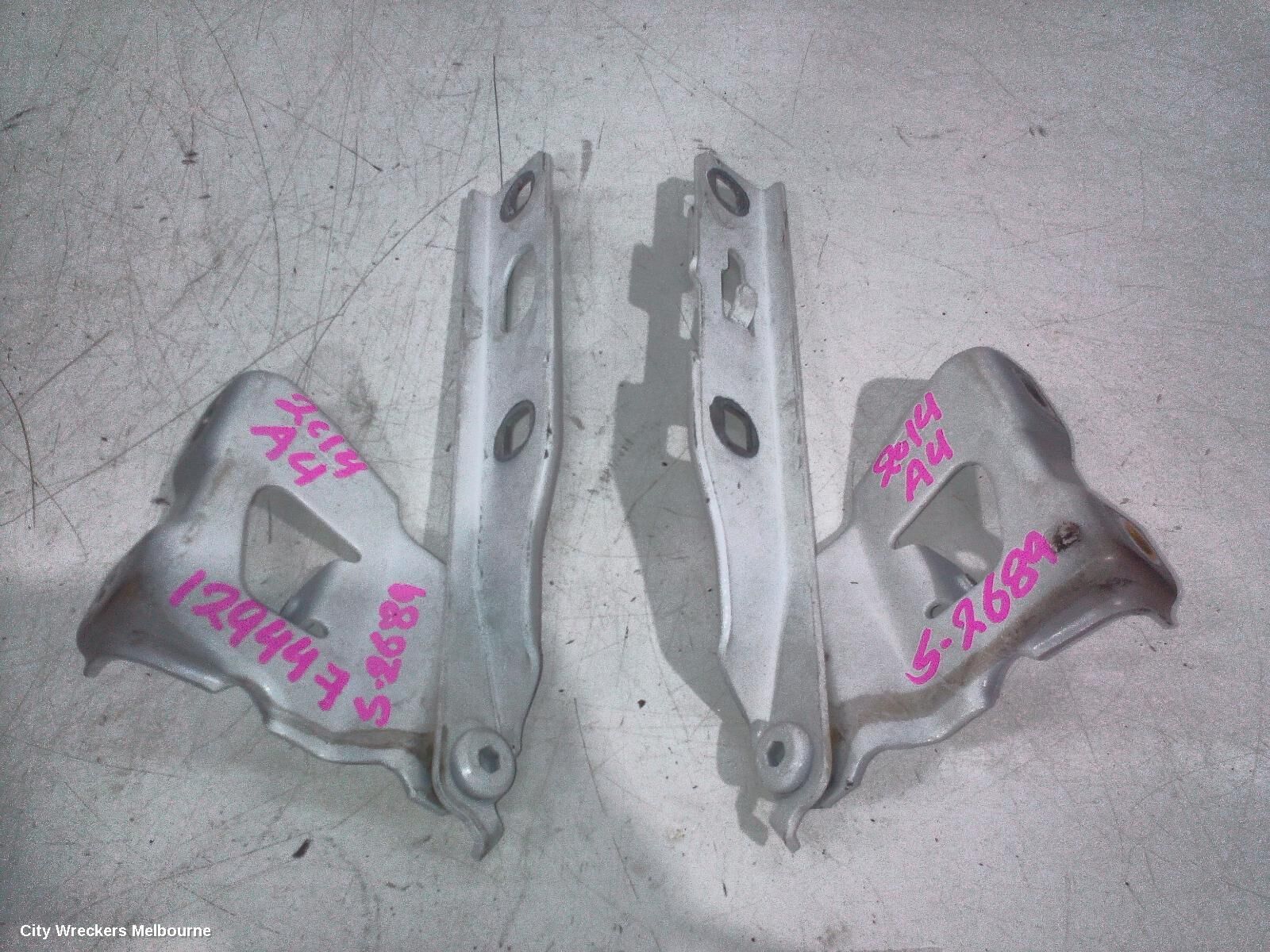 AUDI A4 2014 Bonnet Hinge/Strut