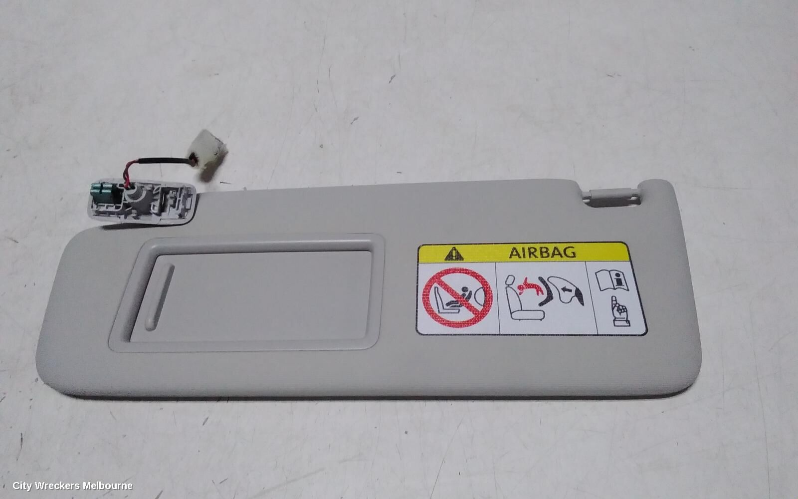 VOLKSWAGEN POLO 2024 Sunvisor