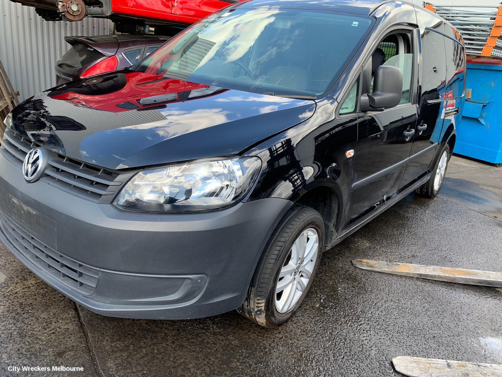 VOLKSWAGEN CADDY 2012 Left Guard Liner