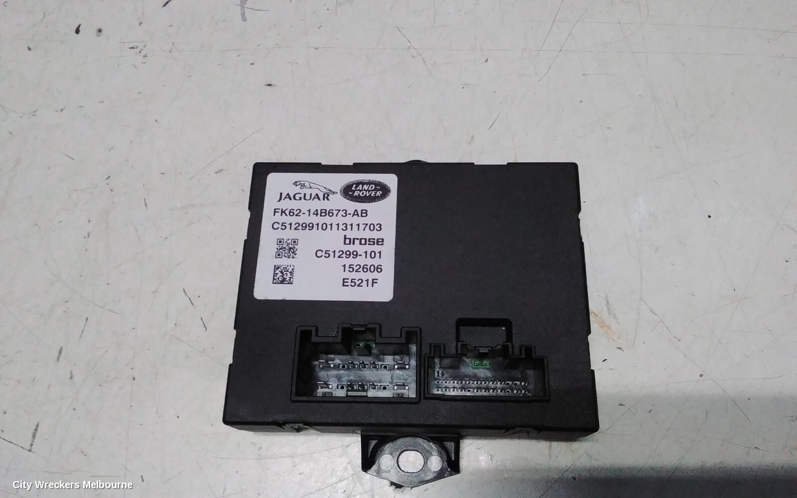 LAND ROVER RANGEROVER SPORT 2015 Tailgate Regulator