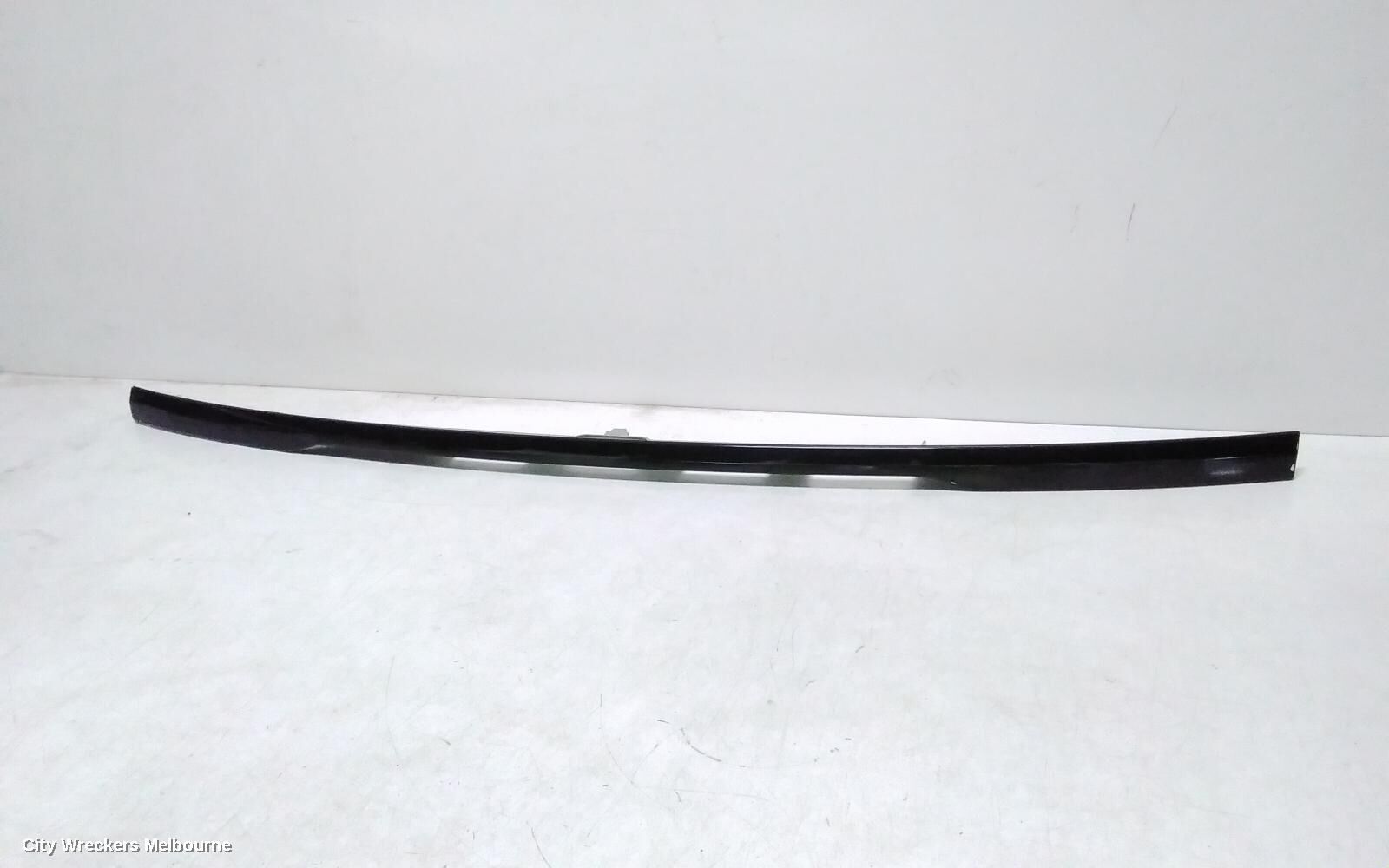 LAND ROVER RANGEROVER SPORT 2015 Rear Garnish