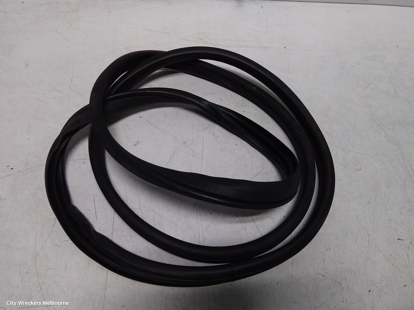 MAZDA CX3 2017 Door/Tailgate Seal