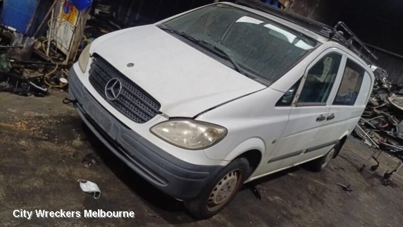 MERCEDES VITO 2007 Left Door Mirror